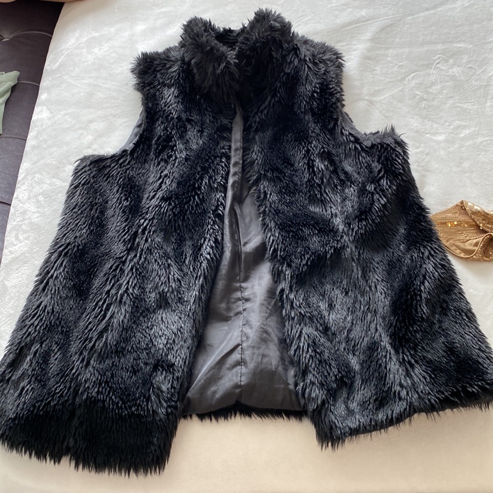 Fur vest